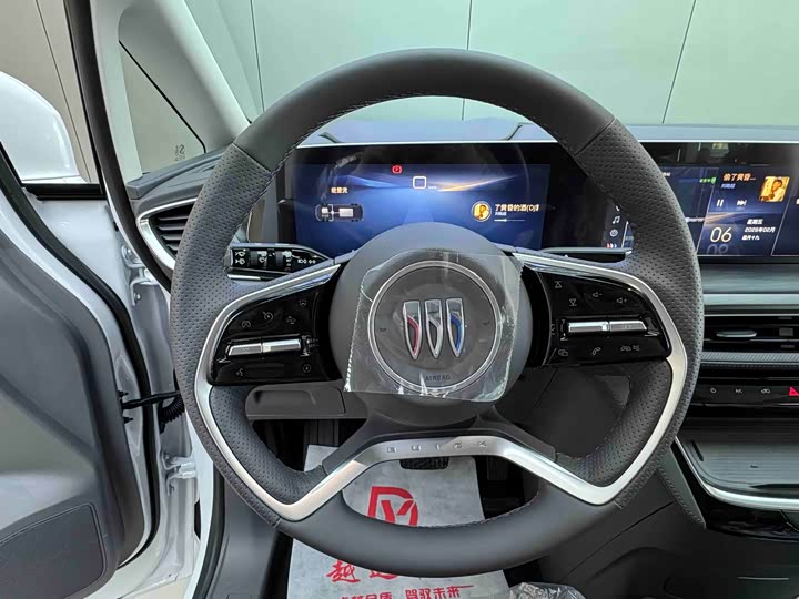 Фото 9 - Buick GL8 Hybrid