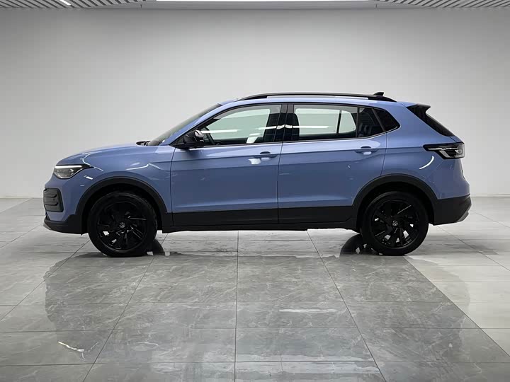 Фото 7 - Volkswagen Tharu