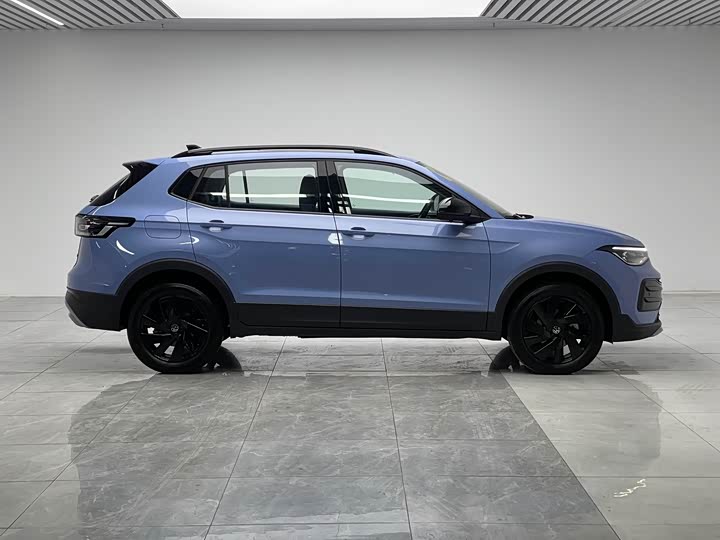 Фото 8 - Volkswagen Tharu