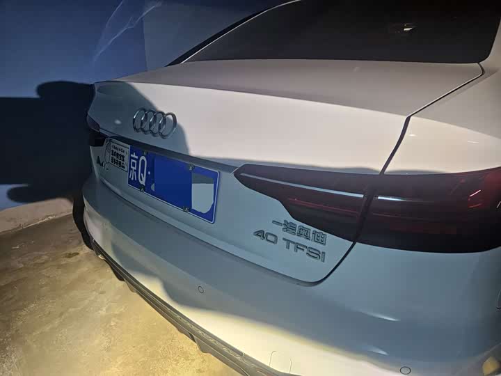 Фото 6 - Audi A4L