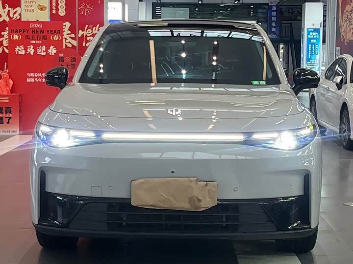 Фото 2 - Leapmotor C10