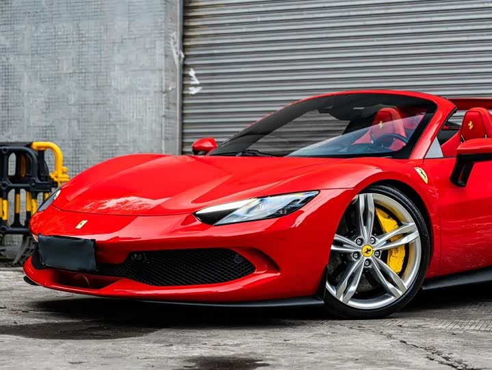 Фото 3 - Ferrari 296