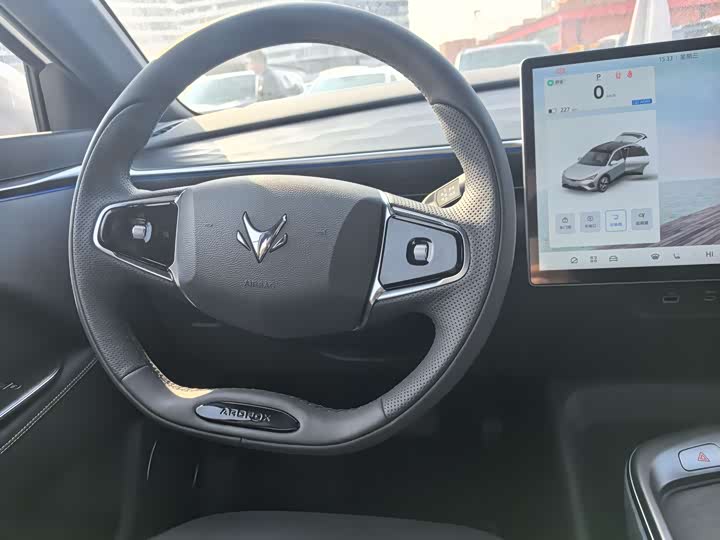 Фото 8 - BAIC Arcfox Alpha T5