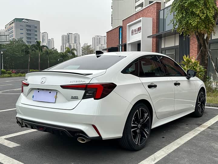 Фото 7 - Honda Integra