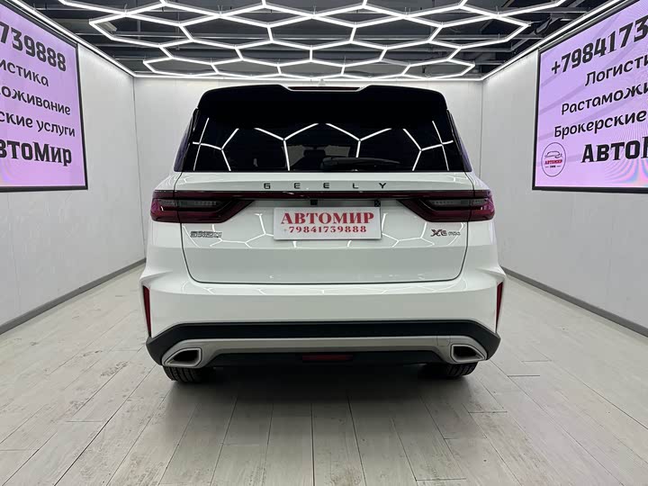 Фото 7 - Geely Vision X6