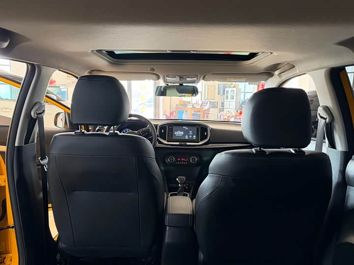 Фото 4 - Kia KX1