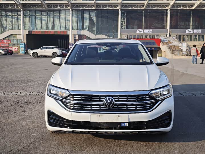 Фото 2 - Volkswagen Sagitar L