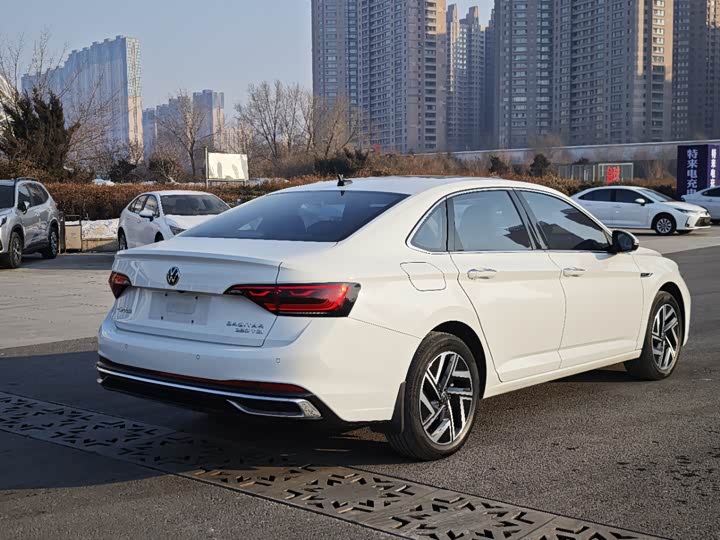 Фото 6 - Volkswagen Sagitar L