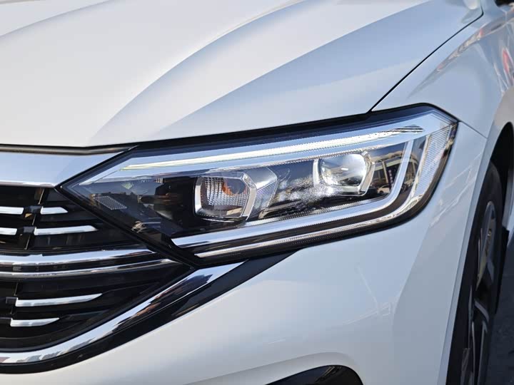 Фото 9 - Volkswagen Sagitar L