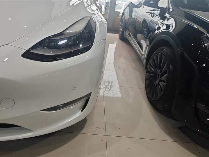 Фото 5 - Tesla Model Y