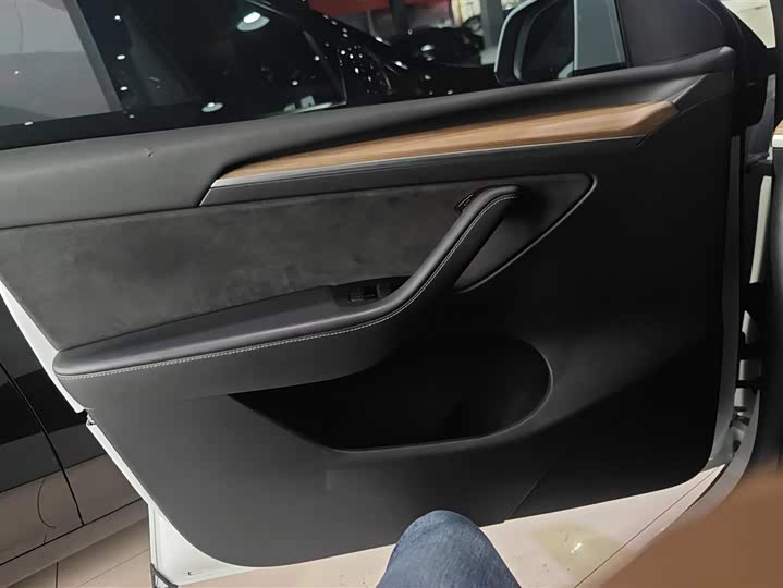 Фото 7 - Tesla Model Y