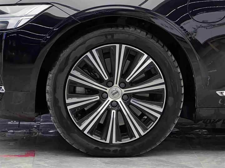 Фото 4 - Volvo S90 Hybrid