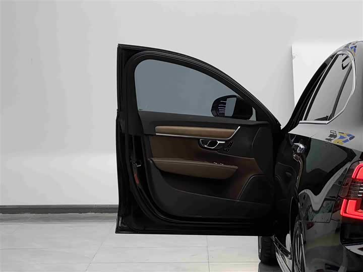 Фото 5 - Volvo S90 Hybrid