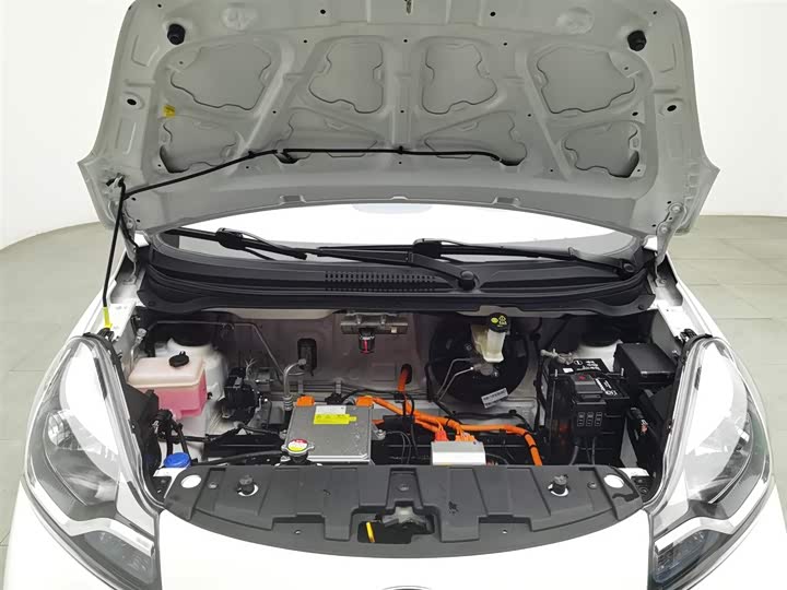 Фото 6 - Changan BenBen E-Star