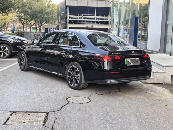 Фото 4 - Mercedes-Benz E-Class Hybrid