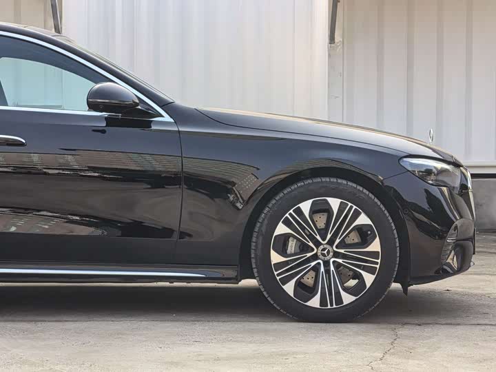 Фото 6 - Mercedes-Benz E-Class Hybrid