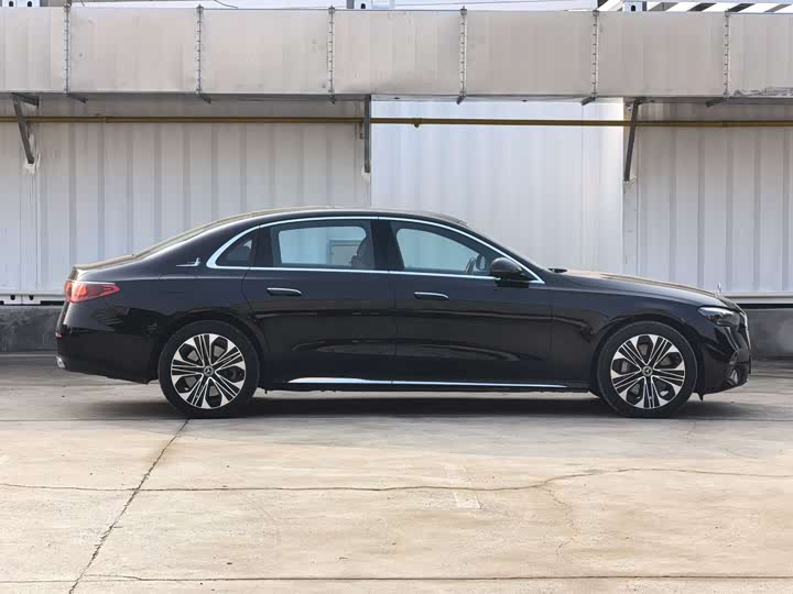 Фото 7 - Mercedes-Benz E-Class Hybrid