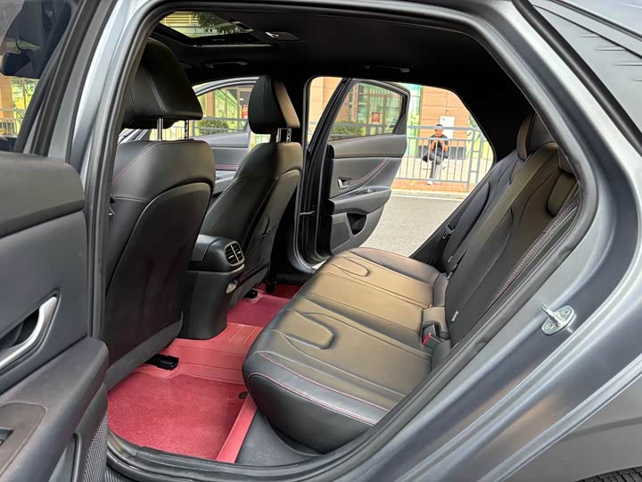 Фото 9 - Hyundai Elantra N line