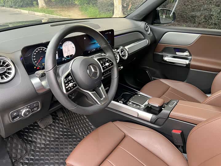 Фото 4 - Mercedes-Benz GLB-Class