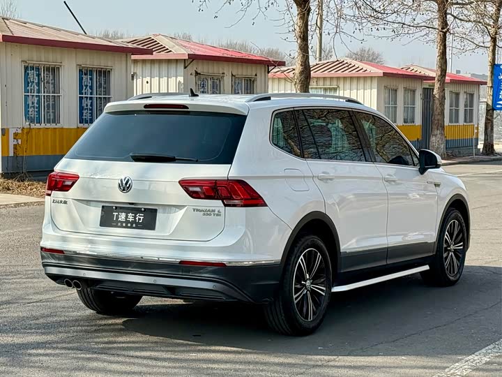 Фото 5 - Volkswagen Tiguan L Pro
