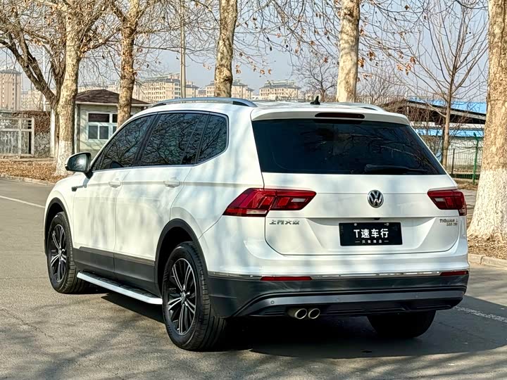Фото 7 - Volkswagen Tiguan L Pro