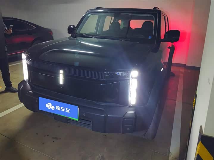 Фото 1 - Chery iCar 03