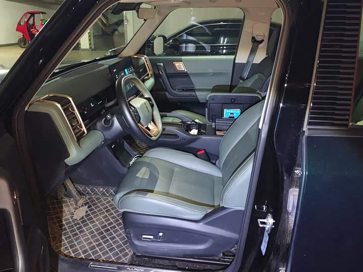 Фото 9 - Chery iCar 03