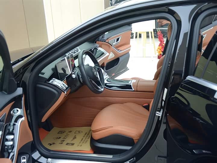 Фото 4 - Mercedes-Benz S-Class