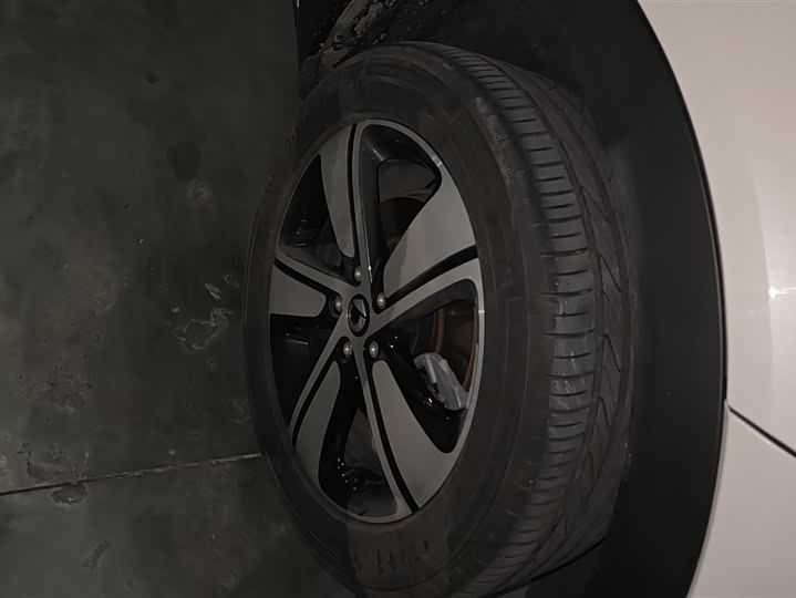 Фото 6 - Smart #1