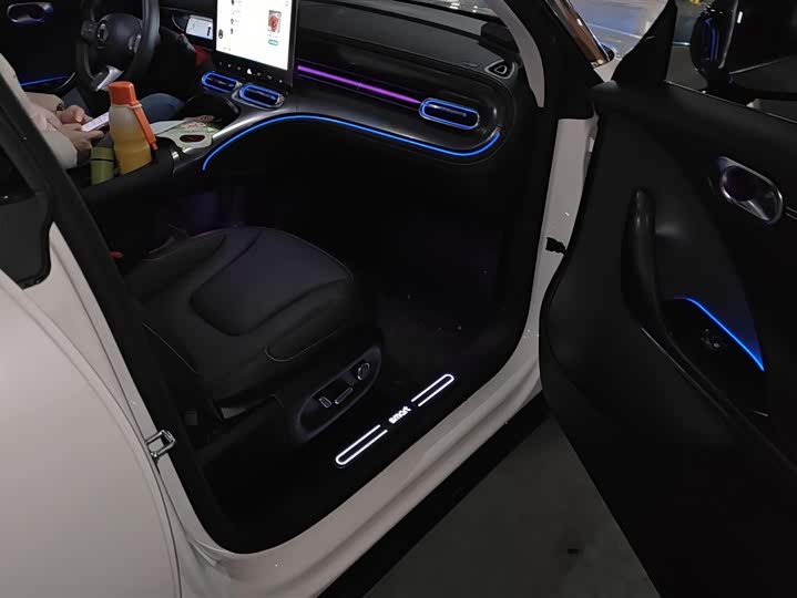 Фото 8 - Smart #1