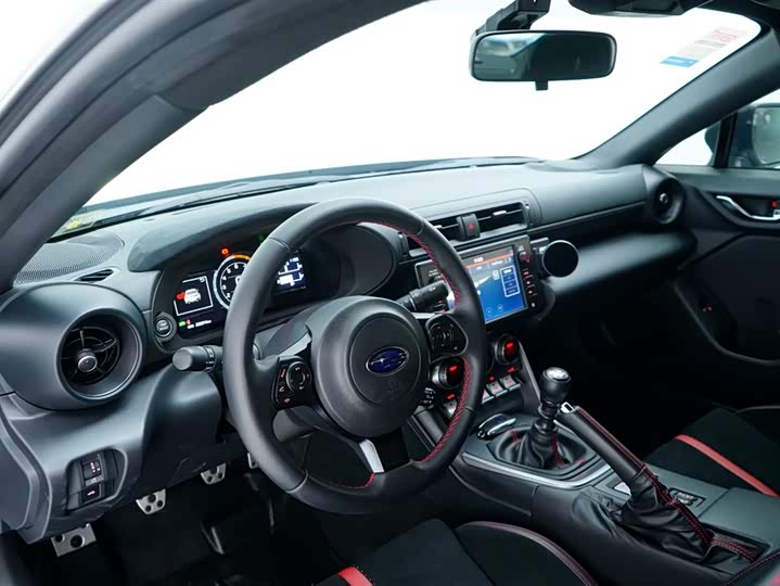 Фото 3 - Subaru BRZ