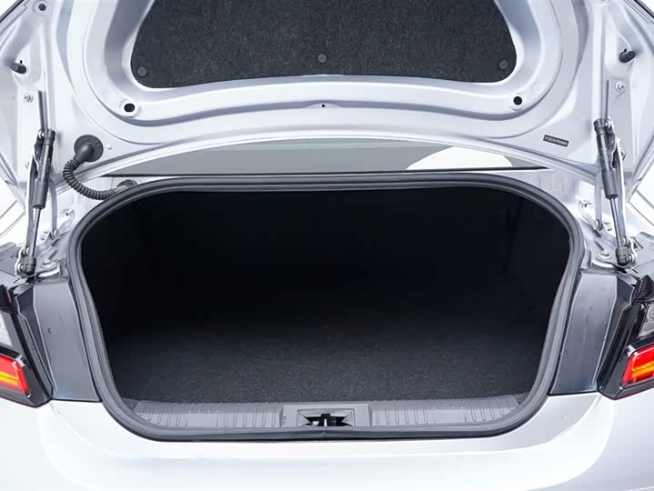 Фото 8 - Subaru BRZ