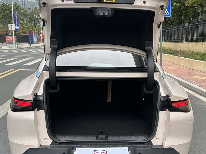 Фото 7 - BAIC Arcfox Alpha S5