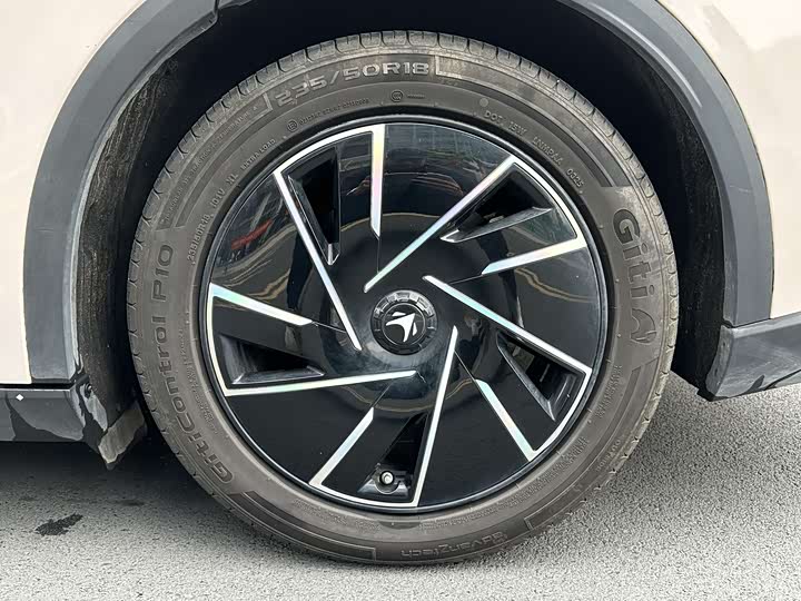 Фото 8 - BAIC Arcfox Alpha S5