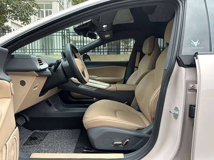 Фото 9 - BAIC Arcfox Alpha S5