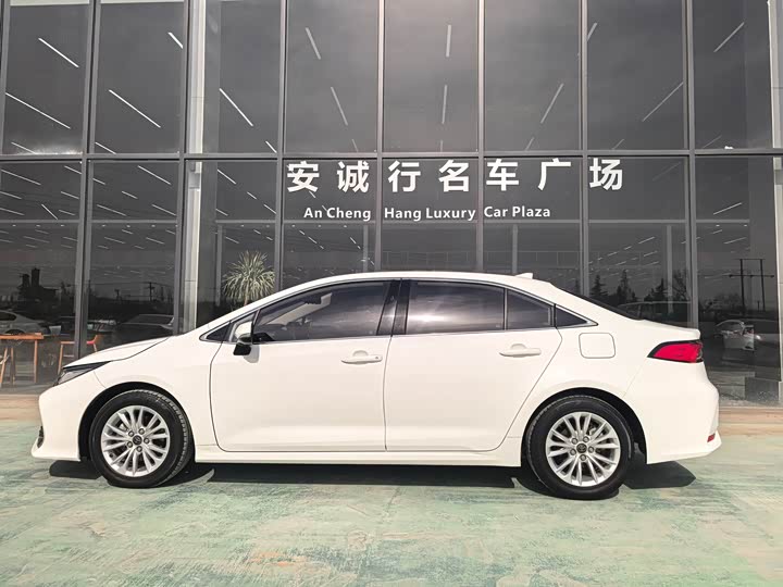 Фото 4 - Toyota Allion