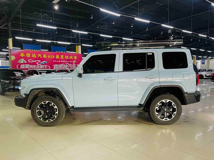 Фото 5 - Tank 300 Hybrid