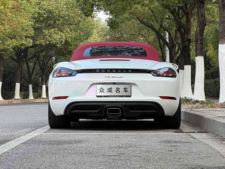 Фото 7 - Porsche 718