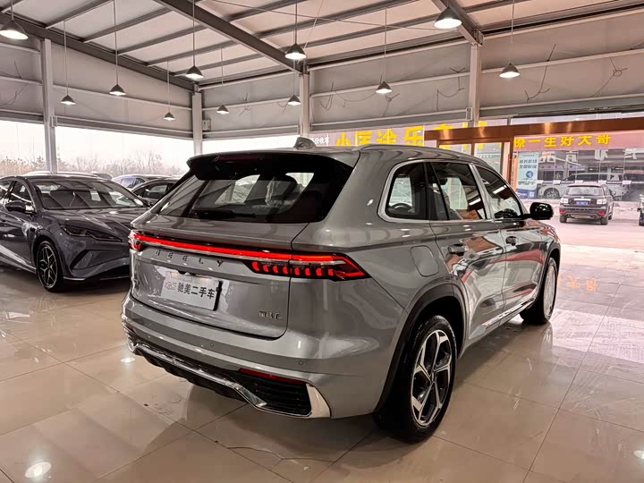 Фото 4 - Geely Monjaro