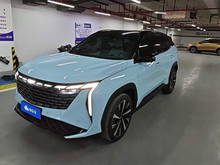 Фото 1 - Geely Atlas L