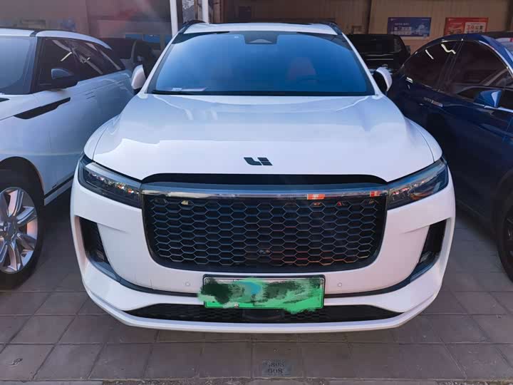 Фото 2 - LiXiang One