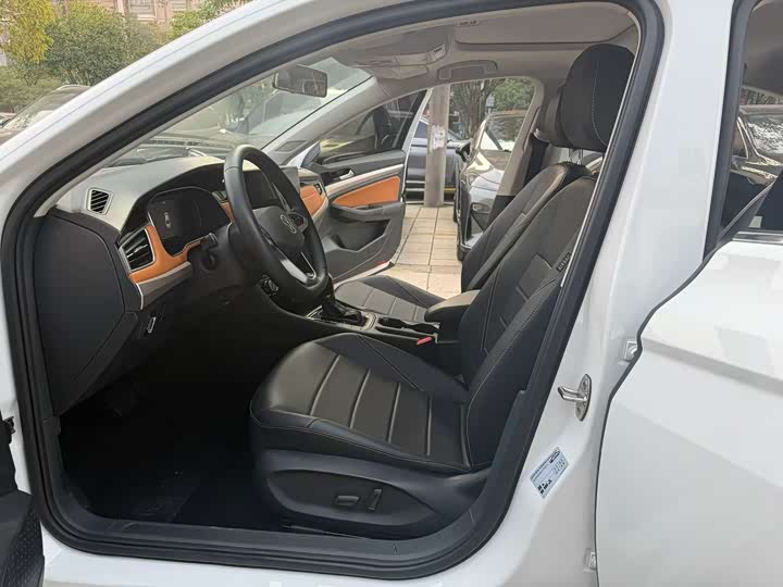 Фото 4 - Volkswagen Bora