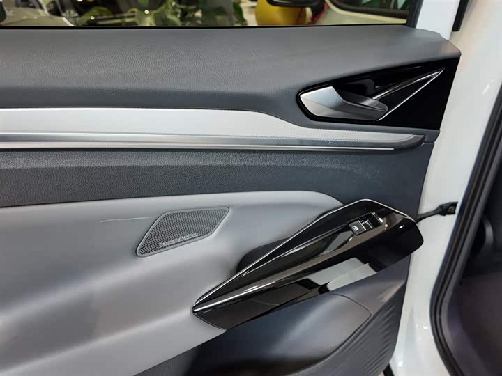 Фото 8 - Volkswagen ID.4 Crozz