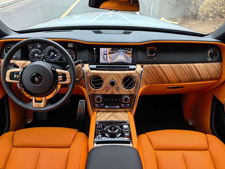 Photo 6 - Rolls-Royce Cullinan