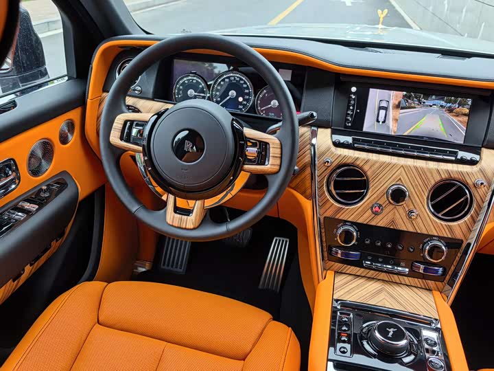 Photo 7 - Rolls-Royce Cullinan