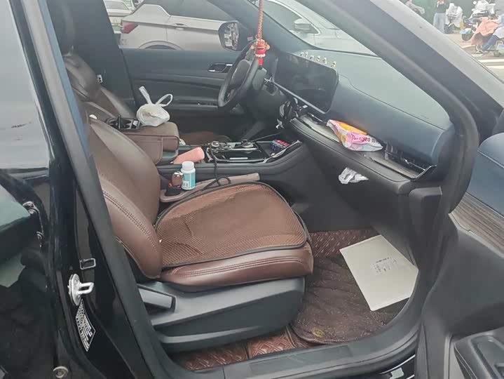 Фото 8 - Ford Equator Sport