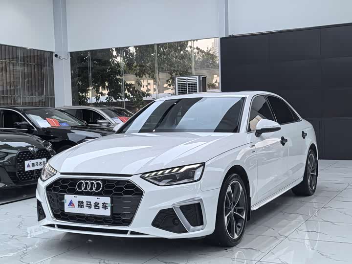 Фото 1 - Audi A4L