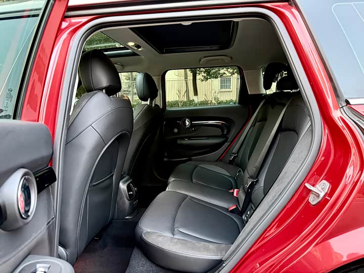 Фото 4 - Mini Clubman