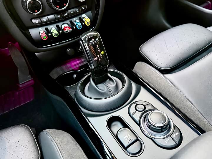 Фото 8 - Mini Clubman