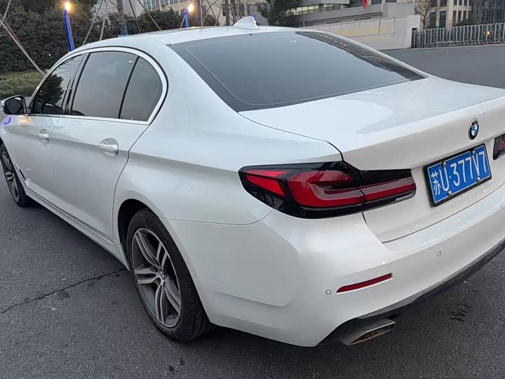 Фото 6 - BMW 5 Series